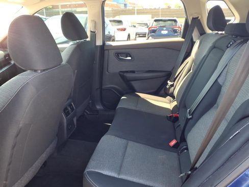 Used 2023 Nissan Rogue SV FWD image 25