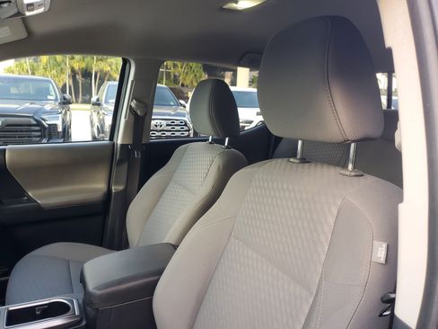 Used 2021 Toyota Tacoma 2WD Double Cab image 17