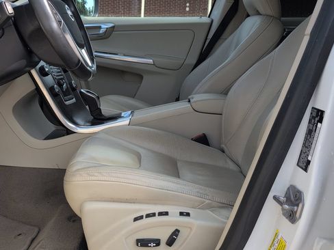 Used 2014 Volvo XC60 3.2 FWD image 11