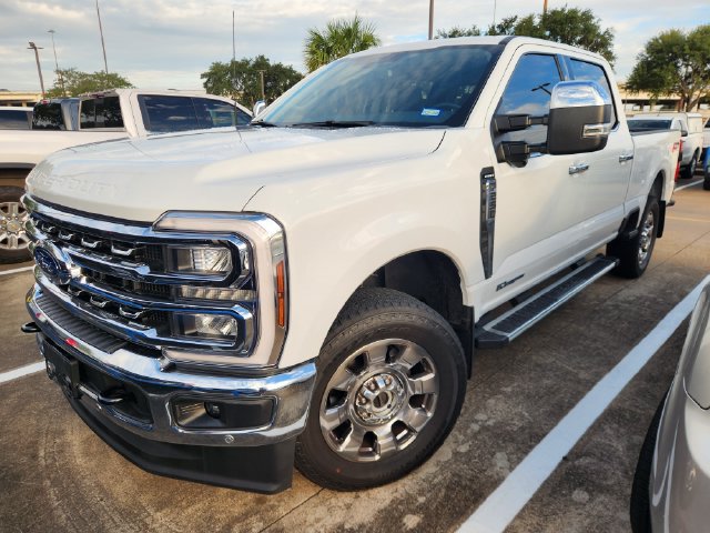 Used 2026 Ford F250 Lariat w/ Lariat Premium Package AWD/4WD image 2