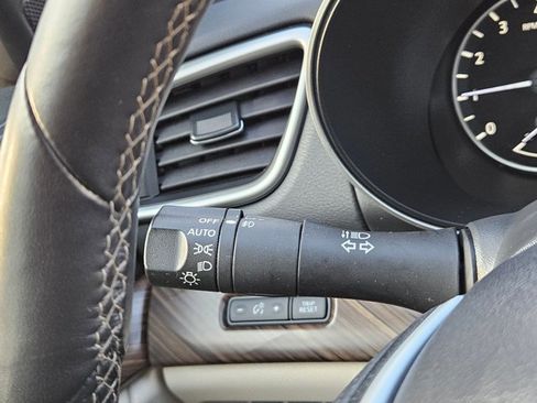 Used 2016 Nissan Maxima Platinum image 20