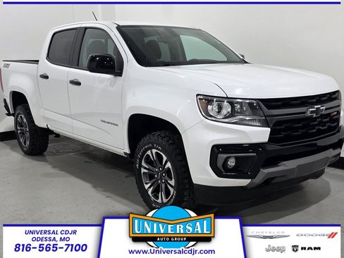 Used 2022 Chevrolet Colorado Z71 image 1