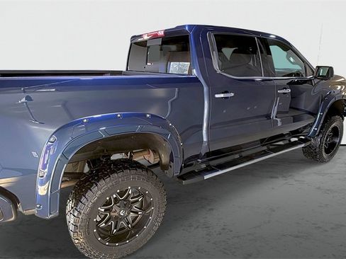 Used 2022 Chevrolet Silverado 1500 High Country w/ Z71 Off-Road Package image 4