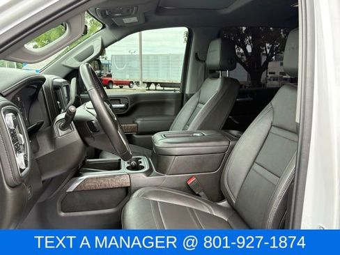 Used 2022 GMC Sierra 3500 Denali w/ Denali Ultimate Package AWD/4WD image 18