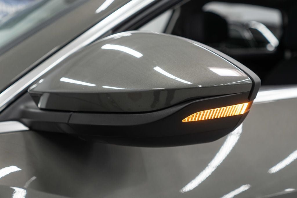 Used 2024 Audi Q8 e-tron Premium AWD/4WD image 50