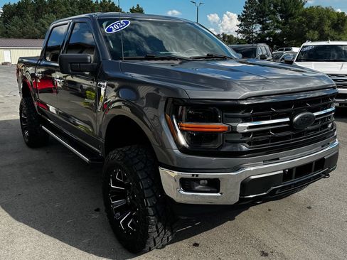 Used 2025 Ford F150 XLT w/ Equipment Group 301A Standard AWD/4WD image 8