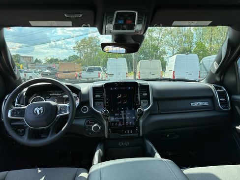 Used 2025 RAM 1500 Big Horn AWD/4WD image 14