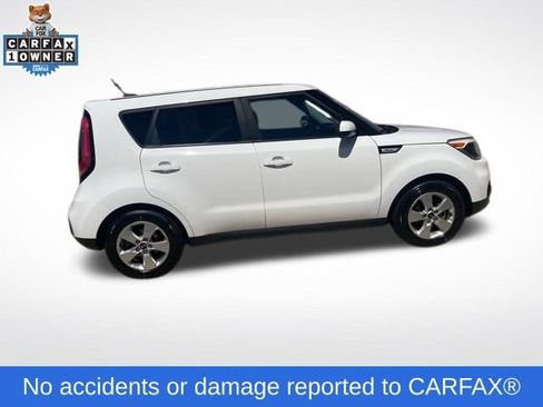 Used 2018 Kia Soul FWD image 2