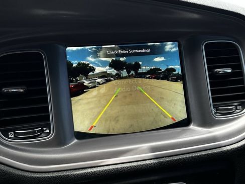Used 2023 Dodge Charger SXT RWD image 18