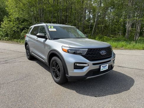 Certified 2022 Ford Explorer XLT w/ Equipment Group 202A AWD/4WD image 1