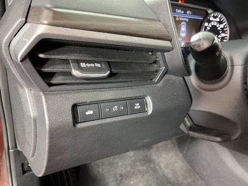 Used 2024 Nissan Altima 2.5 SV image 26