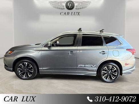 Used 2018 Mitsubishi Outlander GT AWD/4WD image 2