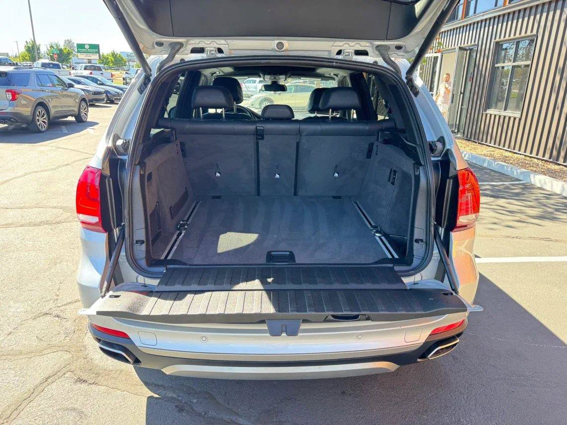 Used 2018 BMW X5 xDrive35i w/ M Sport Package AWD/4WD image 23