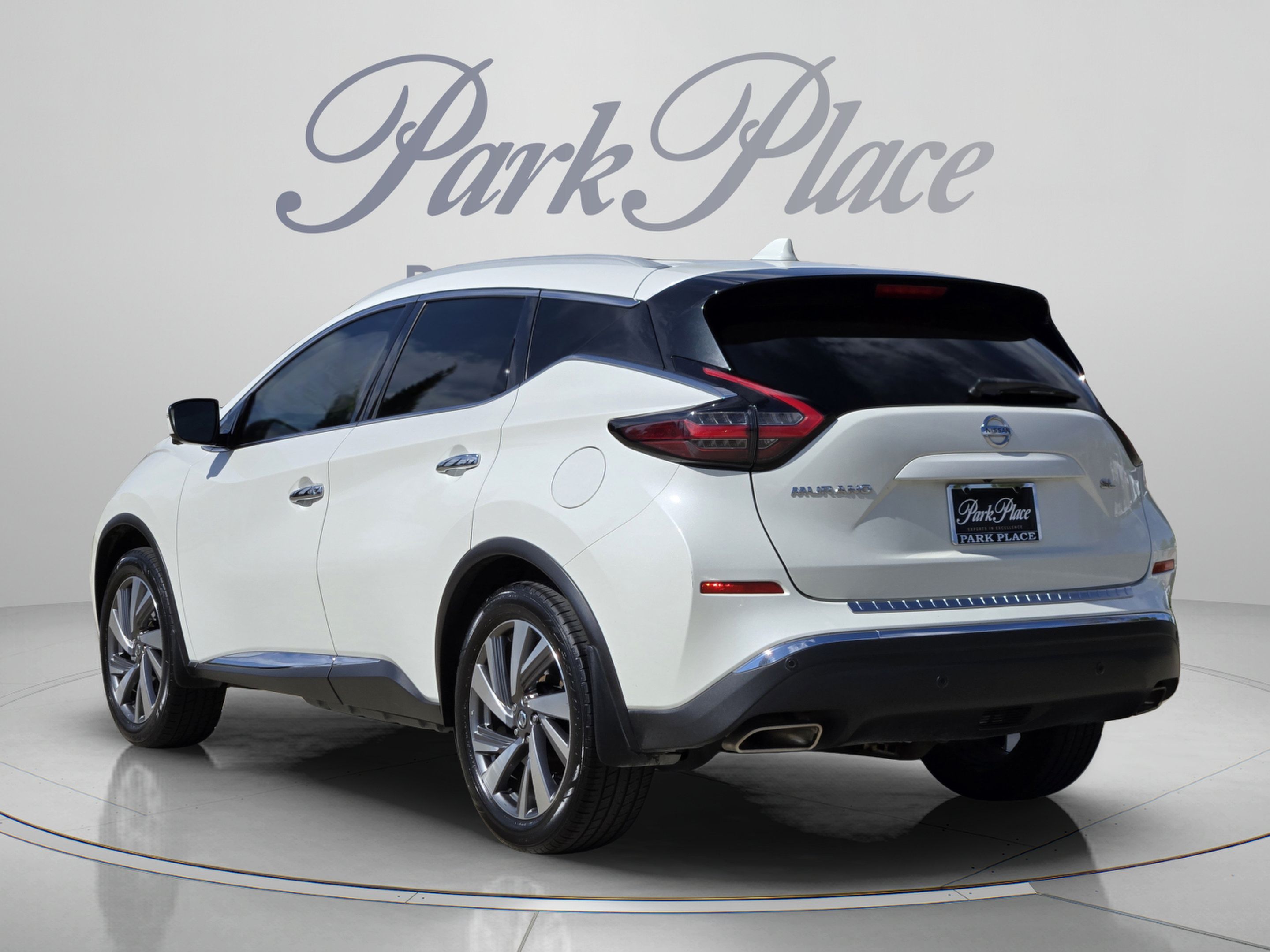Used 2019 Nissan Murano SL w/ SL Technology Package FWD image 3