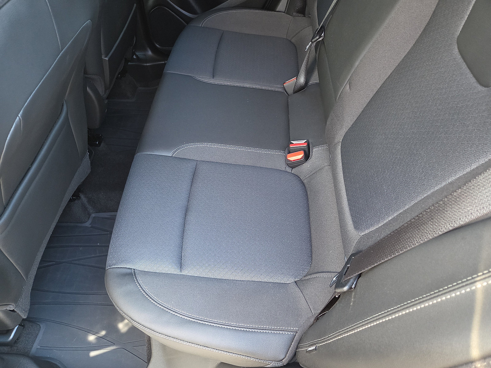 Used 2023 Buick Encore GX Select w/ Sport Touring Package AWD/4WD image 22