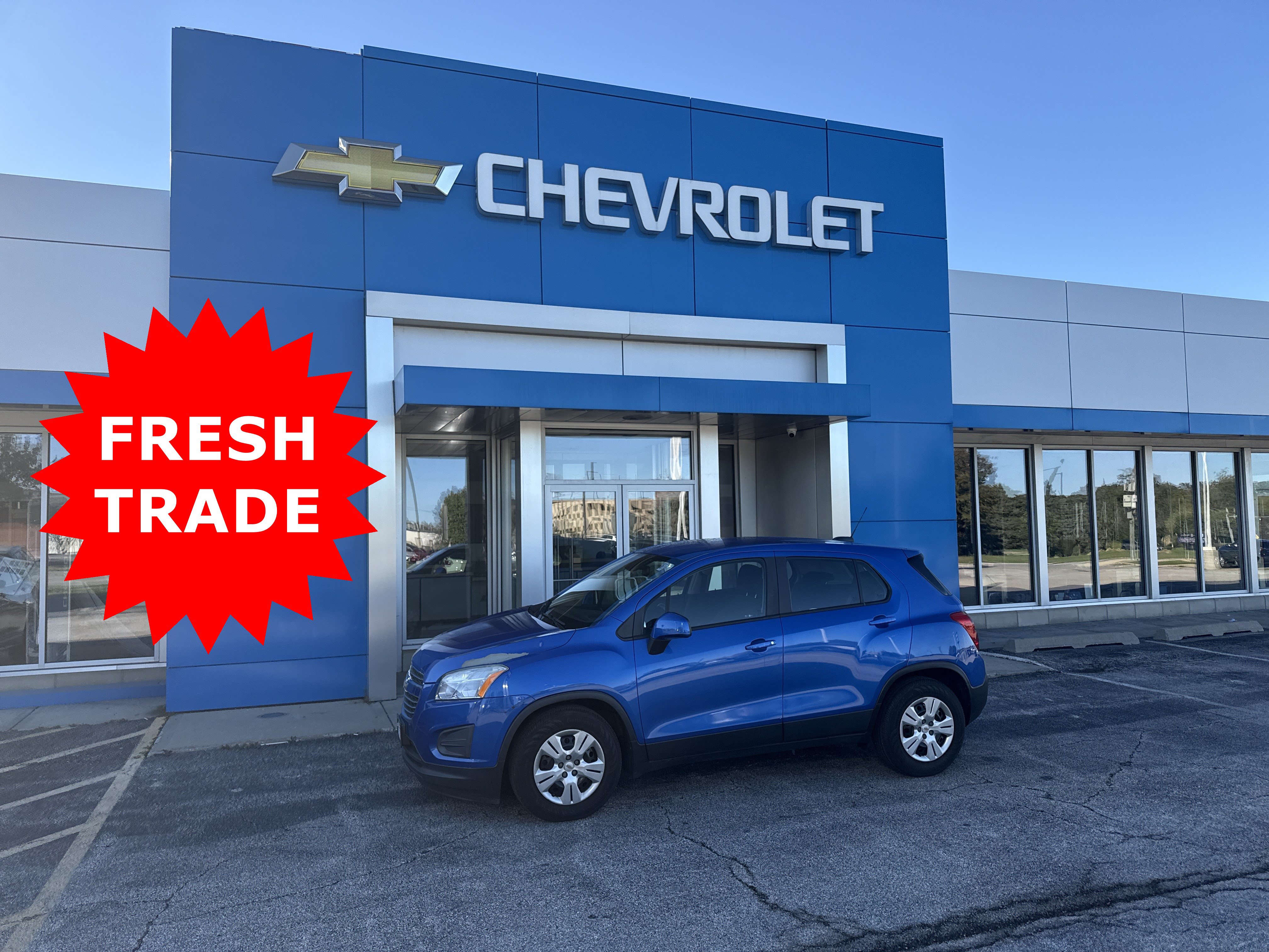 Used 2016 Chevrolet Trax LS FWD image 2