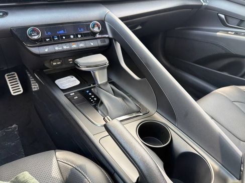 New 2026 Hyundai Elantra SEL Sport FWD image 26