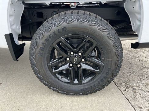 New 2026 Chevrolet Silverado 1500 Custom Trail Boss image 33