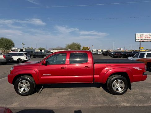 Used 2010 Toyota Tacoma 4x4 Double Cab w/ TRD Sport Pkg w/JBL Audio image 4
