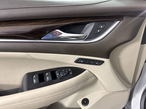 Used 2017 Buick LaCrosse Premium image 23