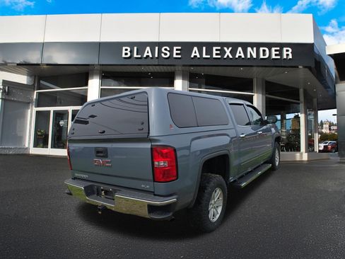 Used 2015 GMC Sierra 1500 SLE w/ SLE Value Package AWD/4WD image 3