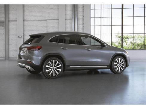 Used 2023 Mercedes-Benz GLA 250 4MATIC image 20