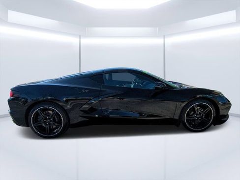 Used 2021 Chevrolet Corvette Stingray Preferred Cpe w/ 2LT RWD image 2