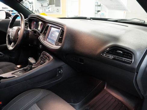 Used 2019 Dodge Challenger SXT w/ Driver Convenience Group image 20