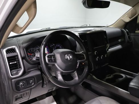 Used 2020 RAM 1500 Big Horn AWD/4WD image 14