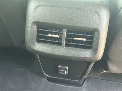 Used 2021 Chevrolet Equinox LT image 53