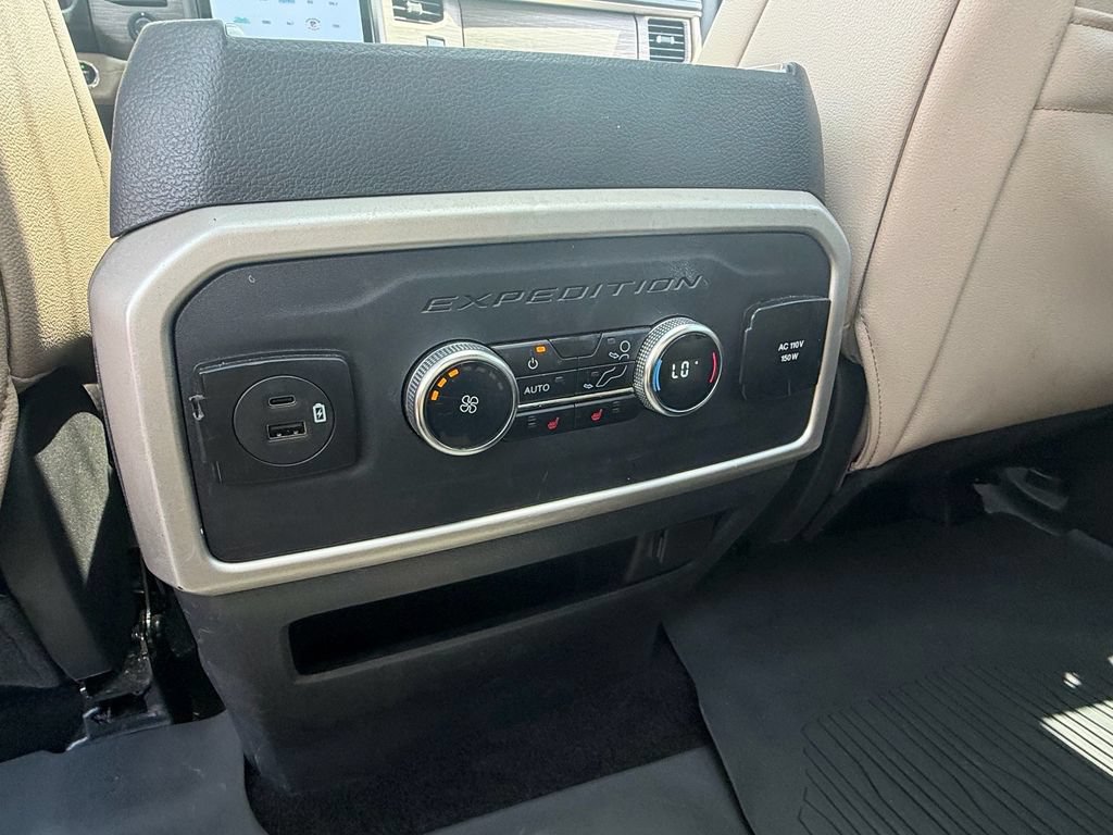 Used 2023 Ford Expedition Max Limited AWD/4WD image 12