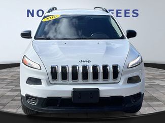Used 2016 Jeep Cherokee Sport video 2