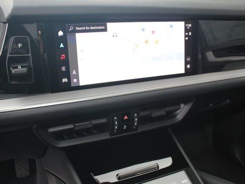 Certified 2025 Porsche Cayenne image 18