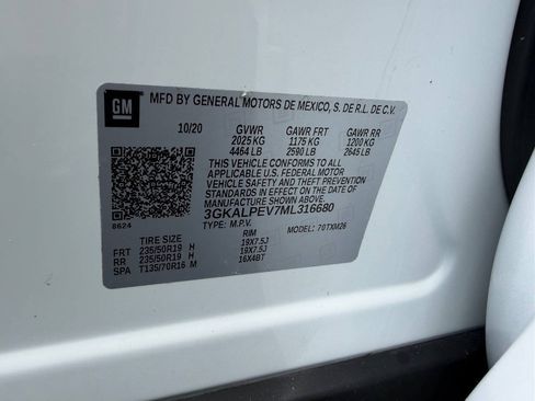 Used 2021 GMC Terrain SLT FWD image 17