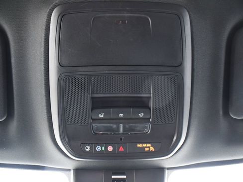 Used 2024 GMC Acadia AT4 w/ Luxury Package image 30