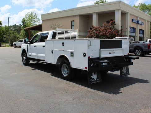 Used 2024 Ford F350 XL w/ XL Chrome Package image 12