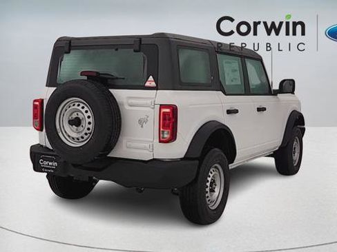 New 2025 Ford Bronco Base image 7