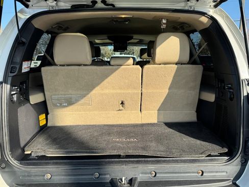 Used 2014 Toyota Sequoia Platinum image 5