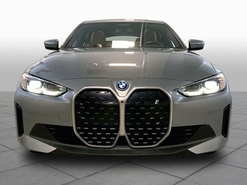 Used 2023 BMW i4 eDrive40 RWD image 3