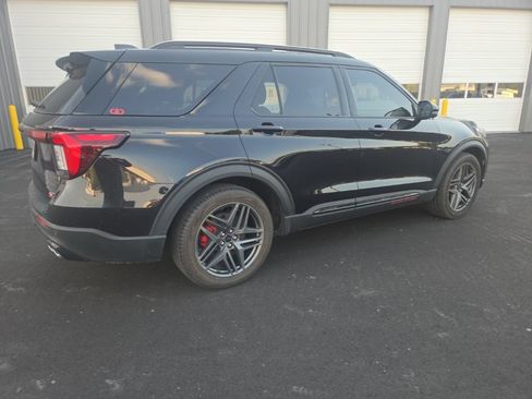 Used 2026 Ford Explorer ST AWD/4WD image 13