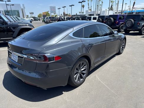 Used 2018 Tesla Model S AWD image 14