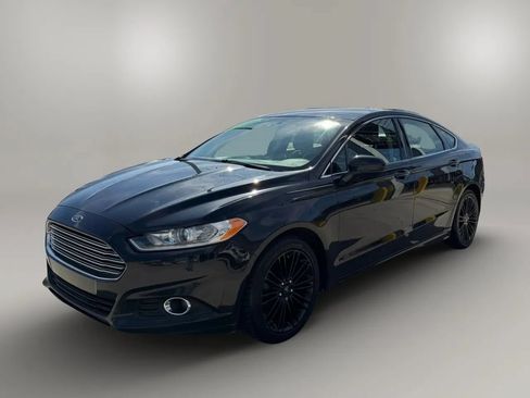 Used 2014 Ford Fusion SE w/ Equipment Group 202A FWD image 4