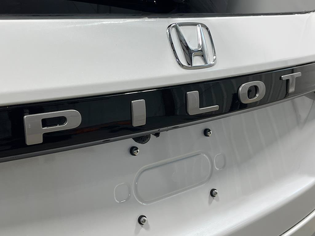 New 2026 Honda Pilot Touring image 7