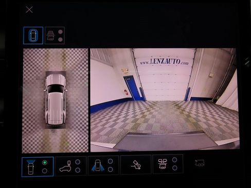 Used 2025 GMC Yukon Denali w/ Denali Reserve Package image 14