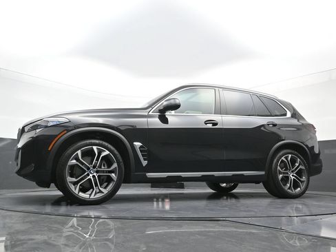 Used 2026 BMW X5 xDrive40i AWD/4WD image 24