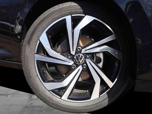 New 2026 Volkswagen Jetta SEL image 3