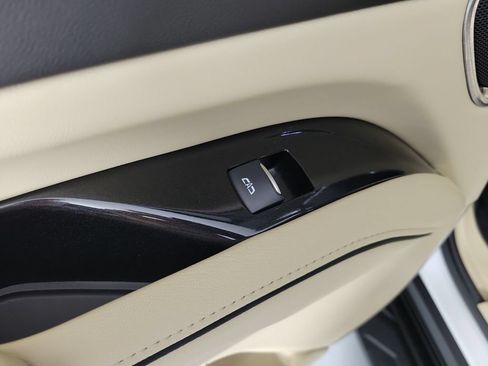 Used 2024 Cadillac Escalade Premium Luxury RWD image 14