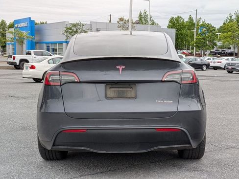 Used 2022 Tesla Model Y Performance AWD/4WD image 6