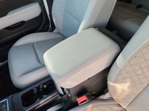 Used 2021 Jeep Wrangler Unlimited Sahara image 20