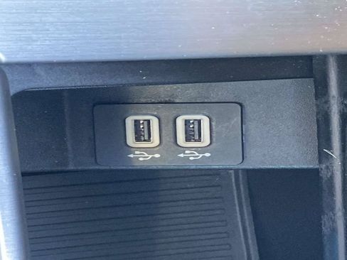 Used 2020 Ford F150 Platinum w/ Equipment Group 701A Luxury AWD/4WD image 32